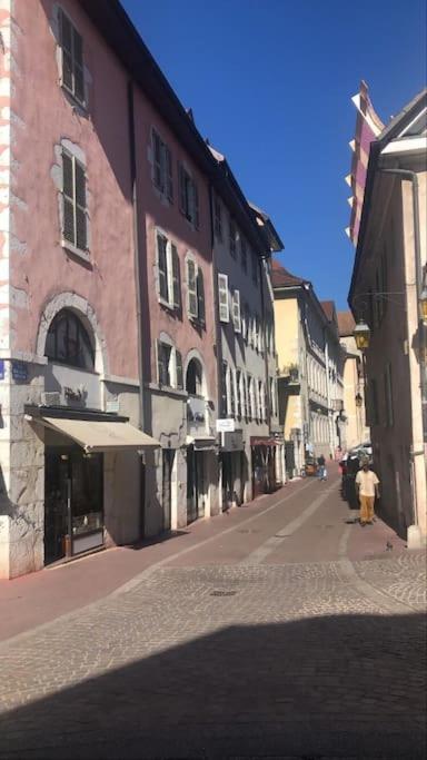 Appartement Proche Centre Ville Avec Parking Gratuit Annecy Kültér fotó