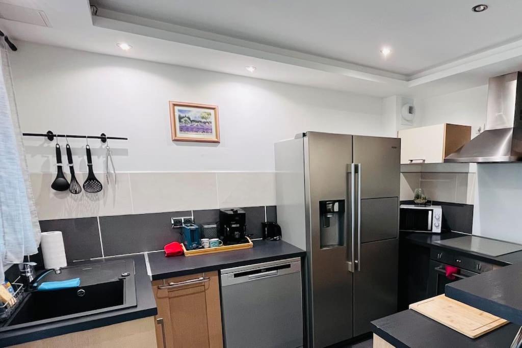 Appartement Proche Centre Ville Avec Parking Gratuit Annecy Kültér fotó