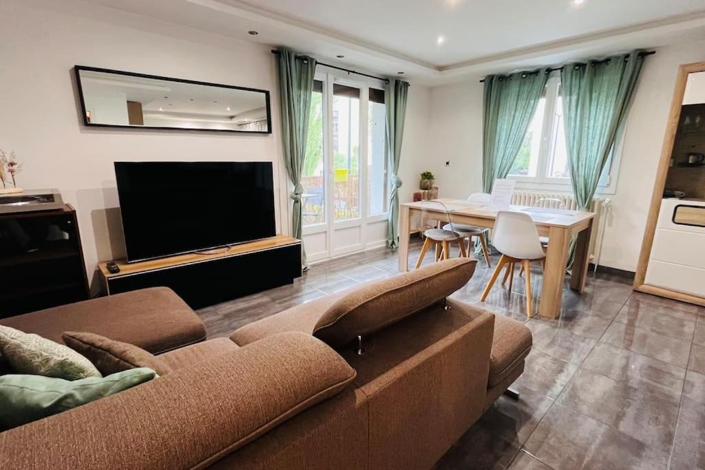 Appartement Proche Centre Ville Avec Parking Gratuit Annecy Kültér fotó