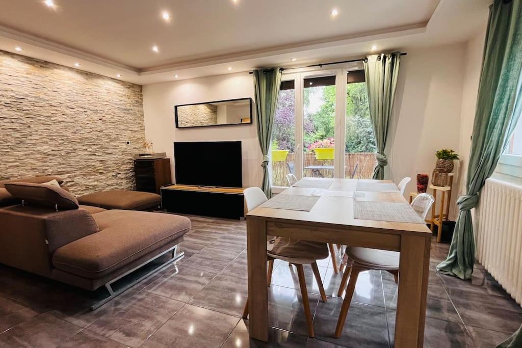 Appartement Proche Centre Ville Avec Parking Gratuit Annecy Kültér fotó